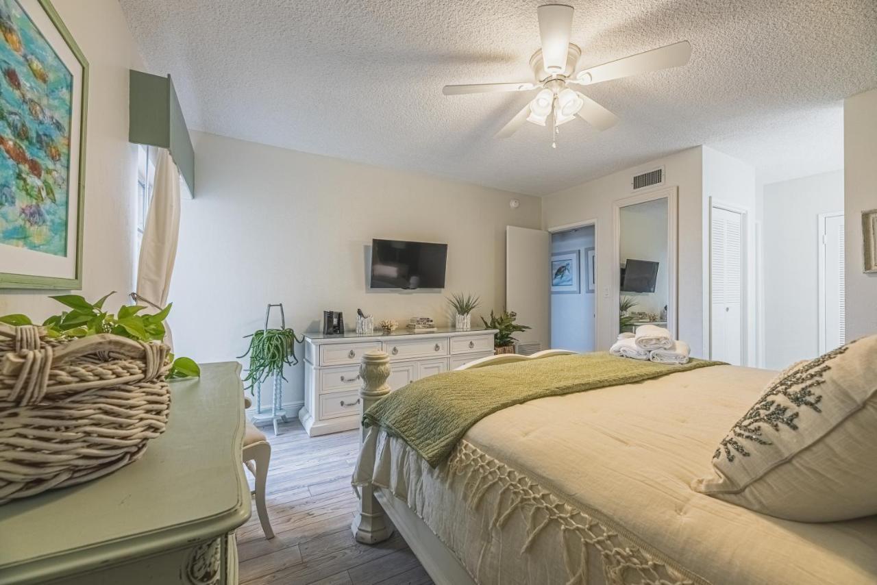 Oceanfront House, Satellite Appartement